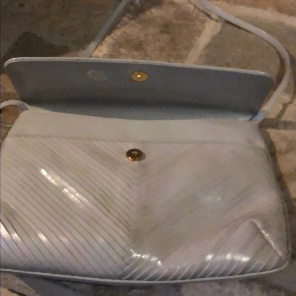 Purse - Picture 3 of 4